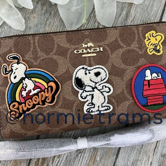 Coach X Peanuts Long Zip Around Wallet In Signature Canvas With Patches Purse - Picture 3 of 10